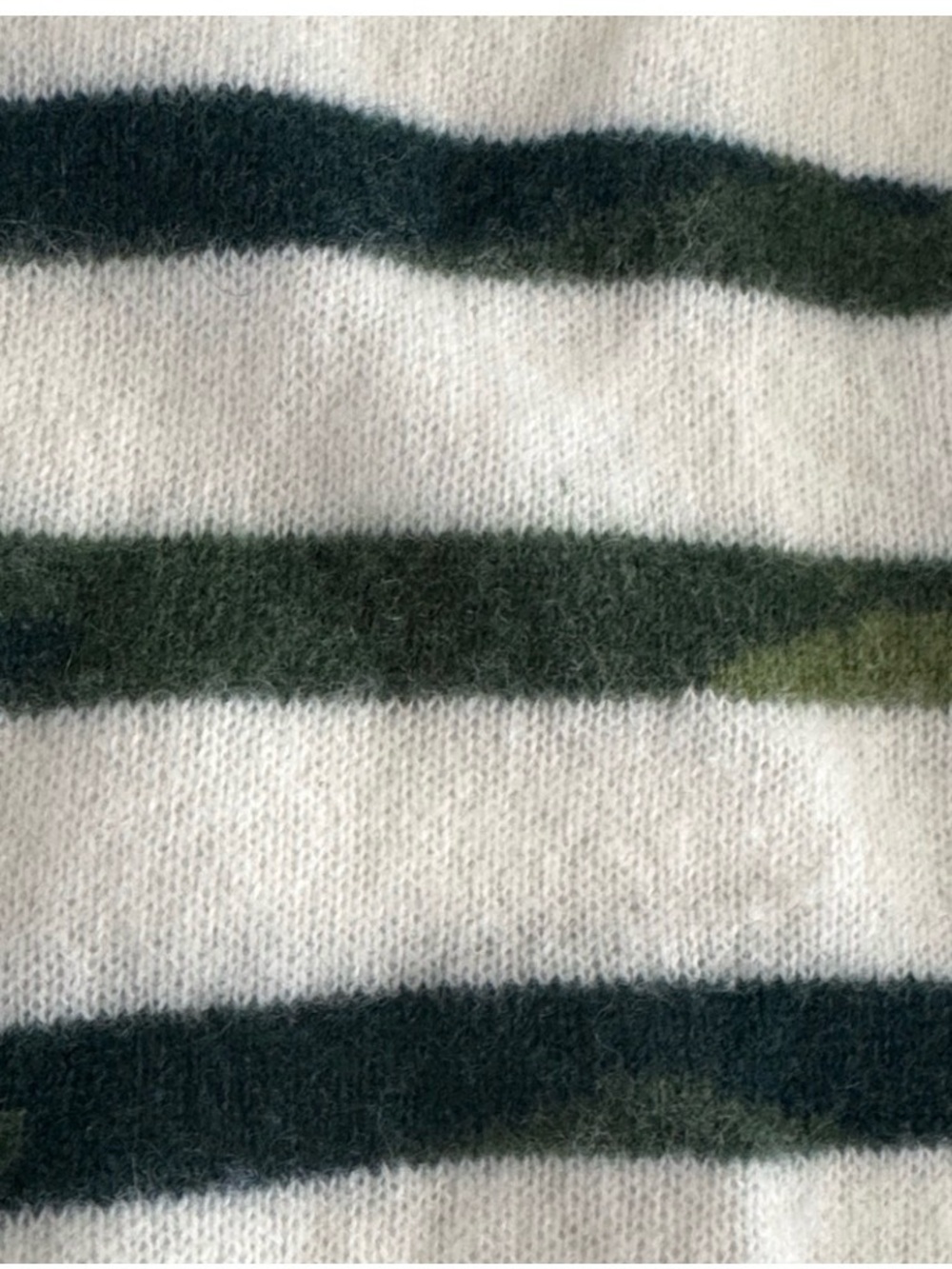 Vineyard Vines Cashmere Cream Sweater with Green Camo Stripes - Picture 16 of 16